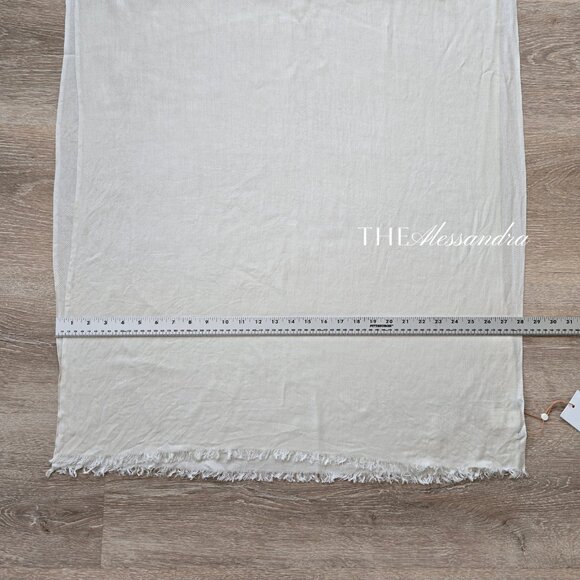 Quince Featherweight Cashmere Silk Scarf 60% and 40% Blend Ivory New With Tags - Picture 4 of 17